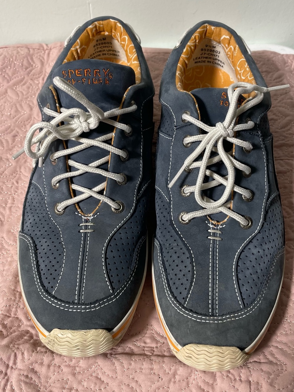 Sperry women’s Navy Blue Casual Boat Shoes